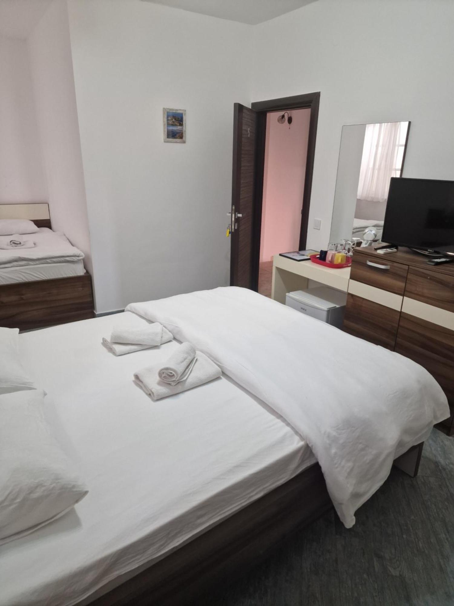 Rooms Dana Old Town Budva Buitenkant foto
